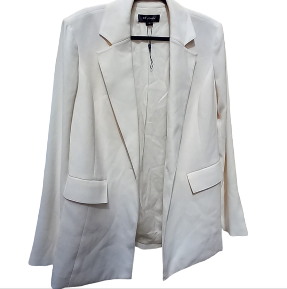 ST John Ivory-White Blazer NWOT p to p 20" - Picture 3 of 10